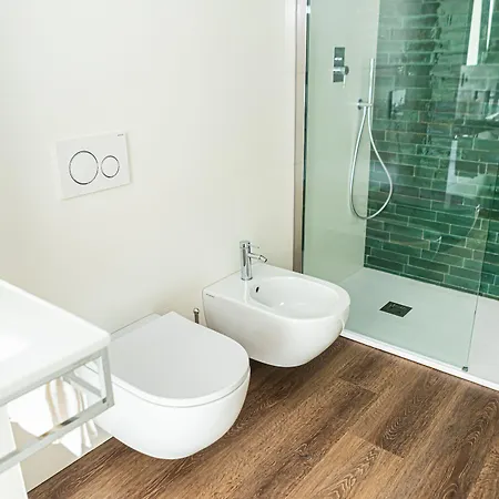 Alojamento de Acomodação e Pequeno-almoço Melo 48 4*